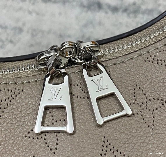Cheap PM KNOT LOUIS VUITTON WHY 0717